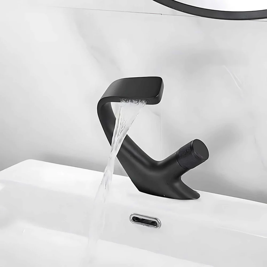 Curved Single-Hole Bathroom Sink Faucet